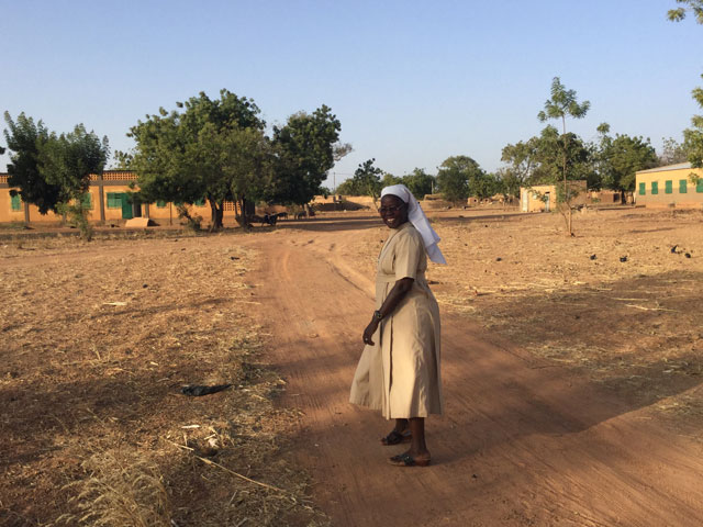 02 17 dispensario korsimoro burkina 05