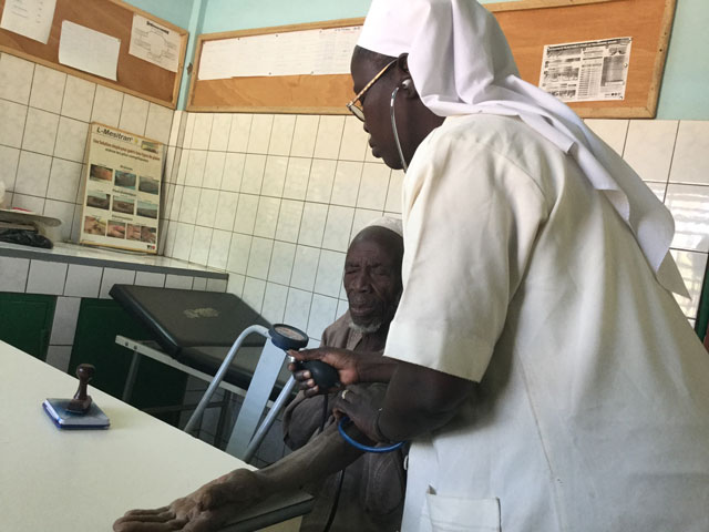 02 17 dispensario korsimoro burkina 08