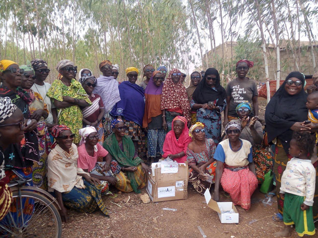 01 20 occhiali africa 03