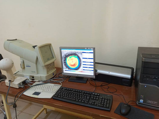 12 23 strumentazione oculistica burkina 22